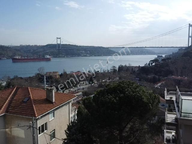 Emirgan'da Boğaz Manzaralı Satılık Kaba Tadilatlı Müstakil