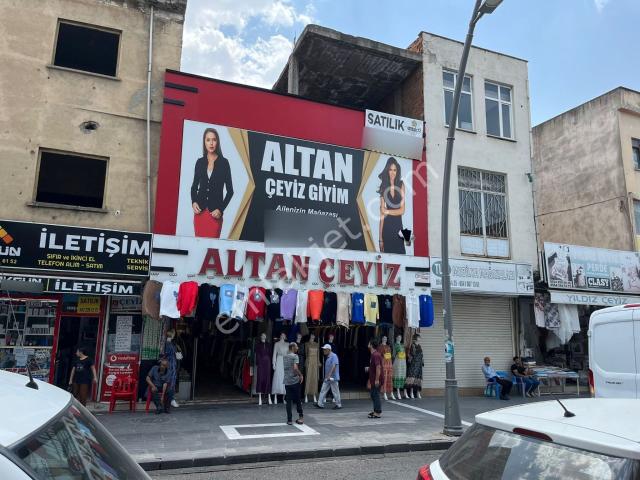 Emlak 72 Den Çarşı Mahalesinde Satılık Komple Dükkan