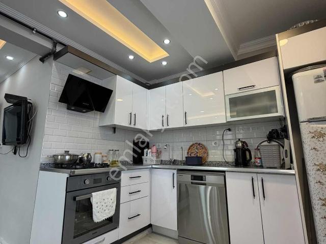 Emlak Center'dan 50.yıl Mah. 3+1 Açık Mutfak Ebeveyn Banyolu