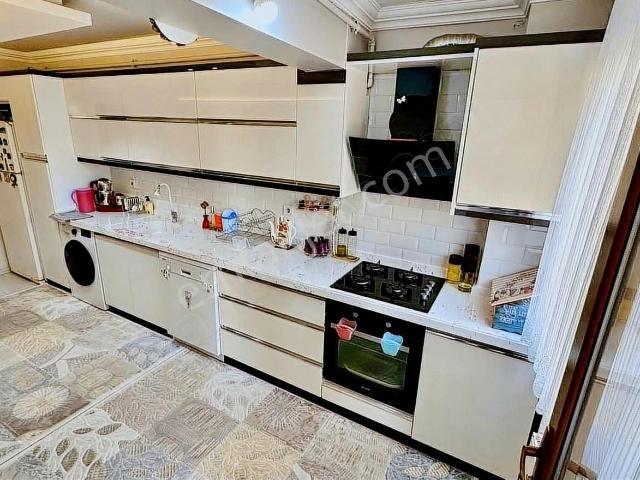 Emlak Center'dan Muradiye Mah Satılık 5+1 Dubleks Daire