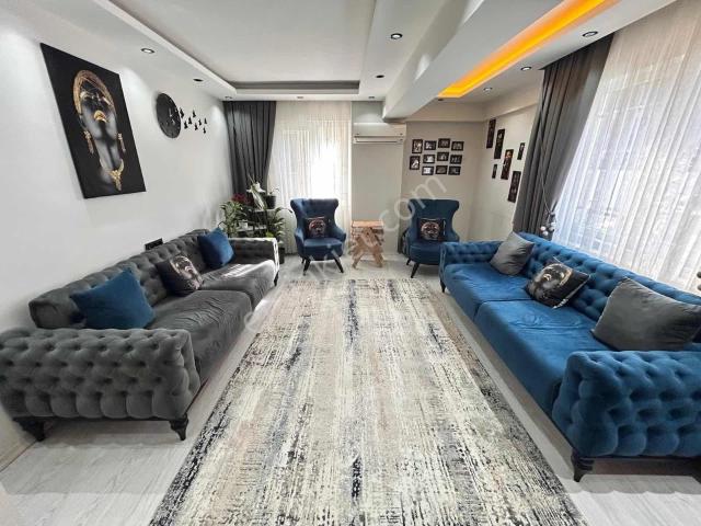 Emlak Center'dan Muradiye Mah Satılık 2+1 Kapalı Mutfaklı Daire