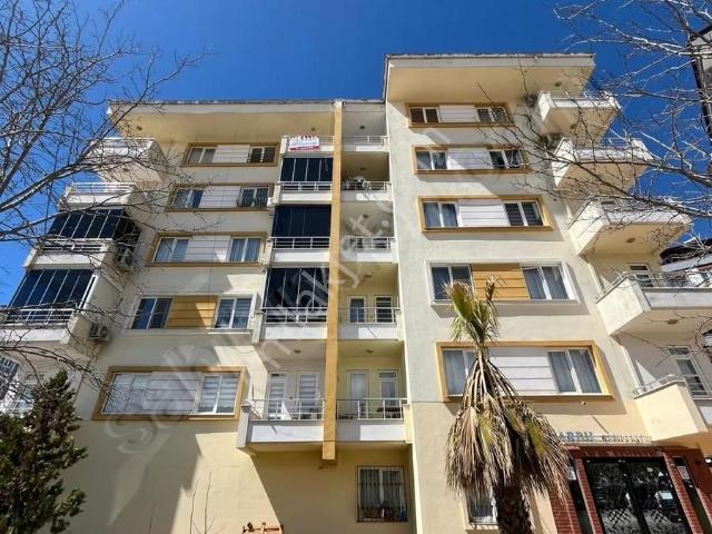 Emlak Diyarından Yeditepe'de 1+1 Kiralık Daire