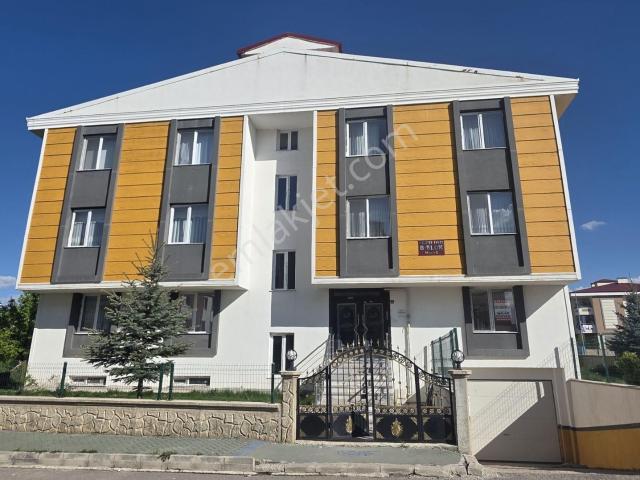 Emlak Dünyası Gym'den Dadaşkent 2,5+1 Kiralık Lüks Daire