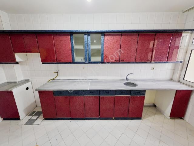 Emlak Dünyası Gym'den Şehir Merkezinde Kiralık 3+1 Daire