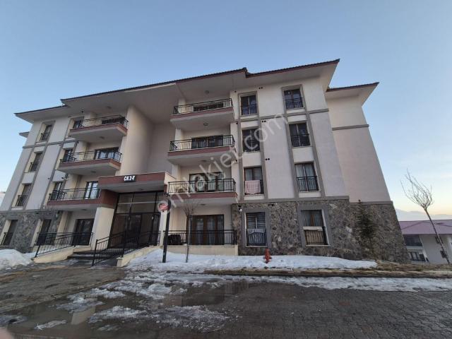 Emlak Dünyası Gym'den Hilalkent Tokide 2+1 Kiralık Daire