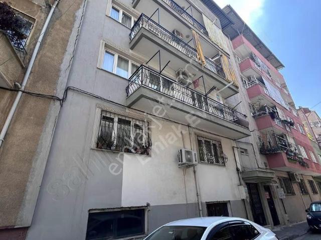 Emlak Evi'nden Zafer Mahallesinde Kombili Ferah 3+1 Daire