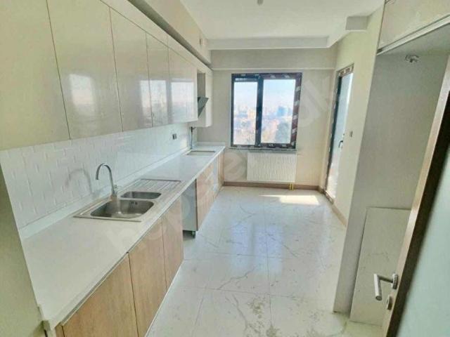 EMLAK KONUT TOKİDE SATILIK EBEVEYN BANYOLU BÜYÜK DAİRE 2+1