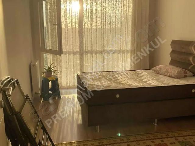 Emlak Konut B.evleri 1'de Satılık Boş Eşyalı 1+1 Daire