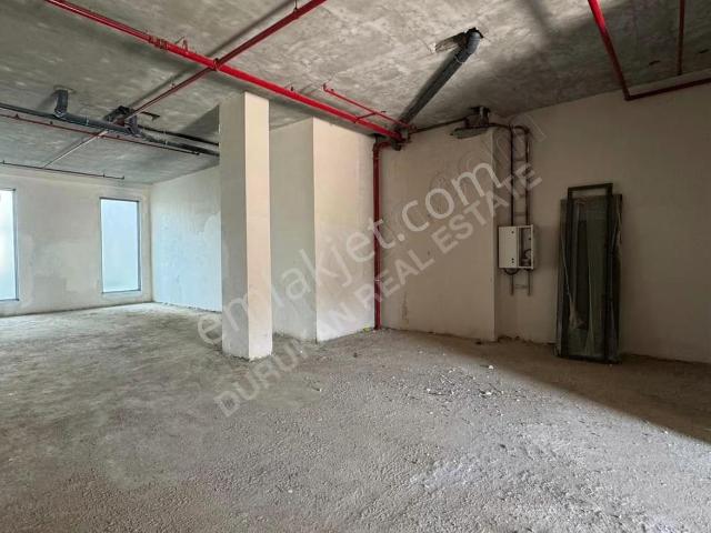 Emlak Konut Çınarköy'de | 195m2 Net Kullanım | Cadde Manzaralı |
