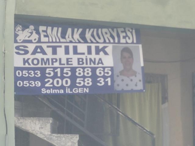 Emlak Kuryesi,nden Eşrefpaşacami,den kako,ya çikan cadde,de satilik müstakil ev