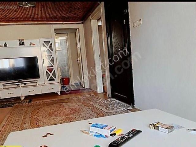 Emlakçın'dan Arnavutköy Yunus Emre Mah. 3+1 Satılık Daire