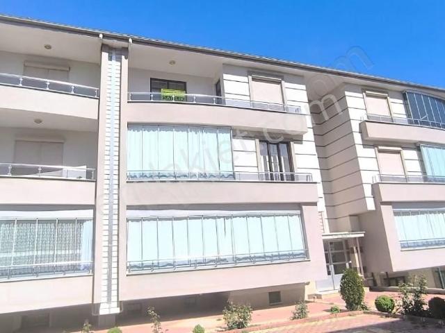 Emlak Odam'dan Dumlupınar Mahallesin'de Site İçi Satılık 3+1