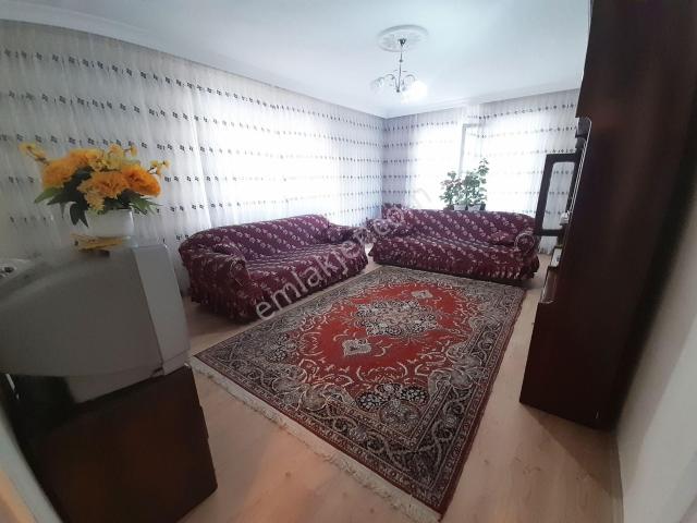 Emlak Pazarından Cengizhanda Cadde Üzeri Daire