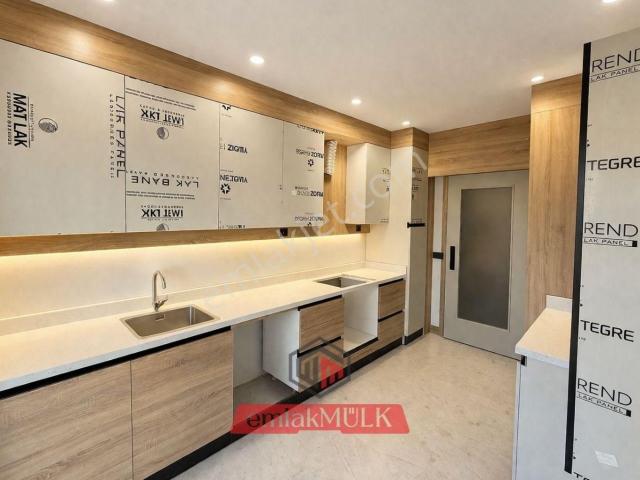 Emlakmülkten Yukarıyurtçu'da 2+1 Geniş Ve Modern Lüks Daire