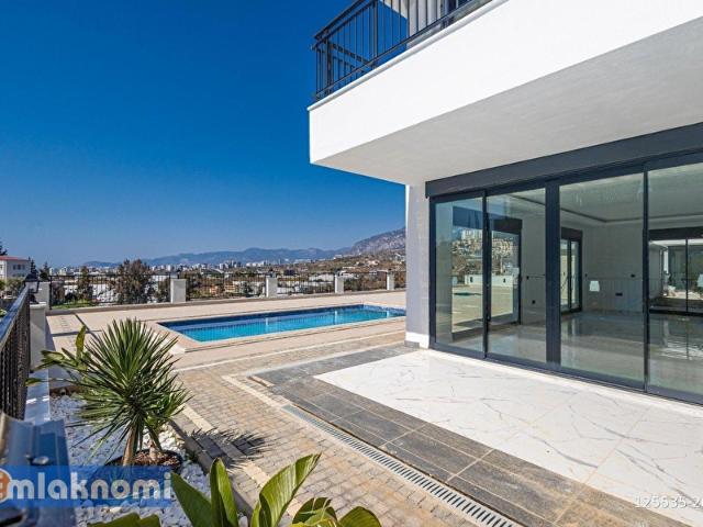 EMLAKNOMİ ALANYAKARGICAK 540 METRE ARSA İÇERİSİNDE 4+1 KENDİNE AİT HAVUZ 290 METREKARE 4 BANYO 4 BA