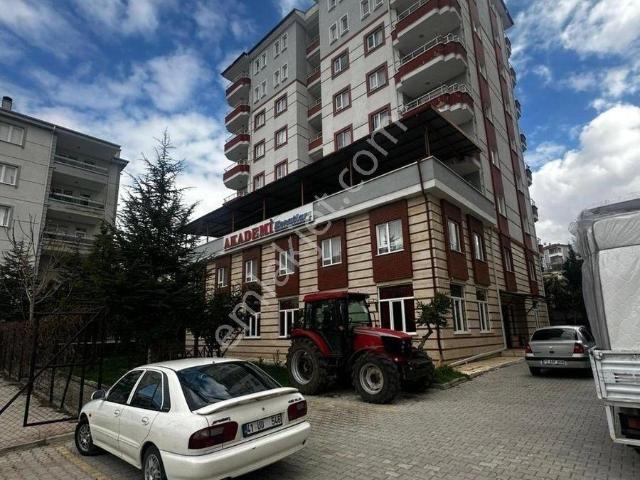 Emlaknomi'den Osmangazi Mahallesi’nde Güvenlikli Sitede Eşyalı 2+1 Ara Kat Satılık Daire.
