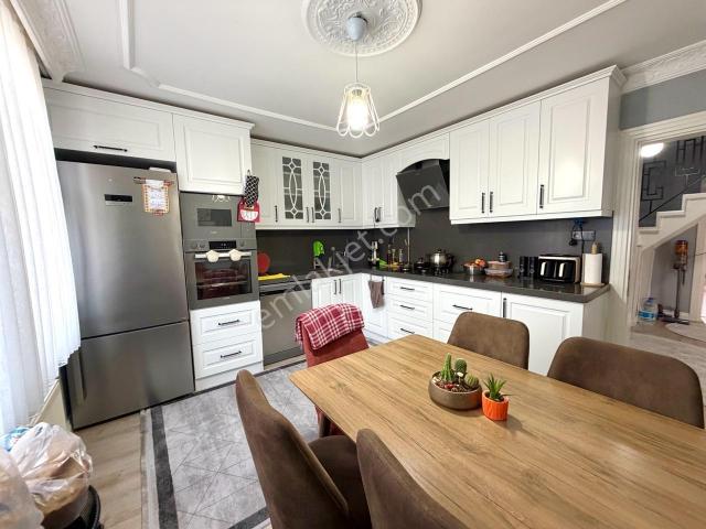 Emlakevim Maltepede 4+1 Kullanışlı Satılık Dubleks Daire !