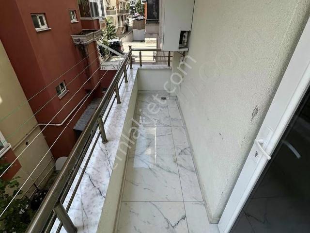 Emlakkent'ten Ana Yola Sahile Yürüme Mesafe Ara Kat 2+1 Daire