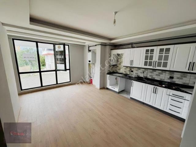 Emlakkent'den Kiralık Genış 1+1 Tramvay'a Yakın Daire