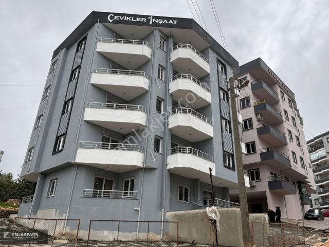 Emlakparkdan Taşucu Merkezde Satılık Yeni Binada 2+1 Daire