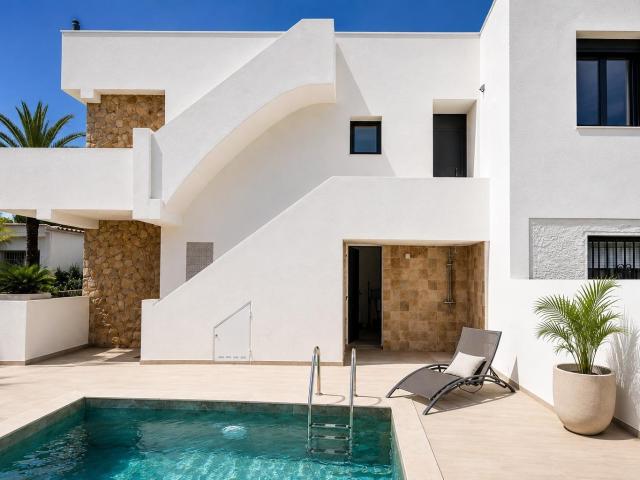 Empuriabrava | Apartamento con jardín, piscina privada y solárium con vistas al mar