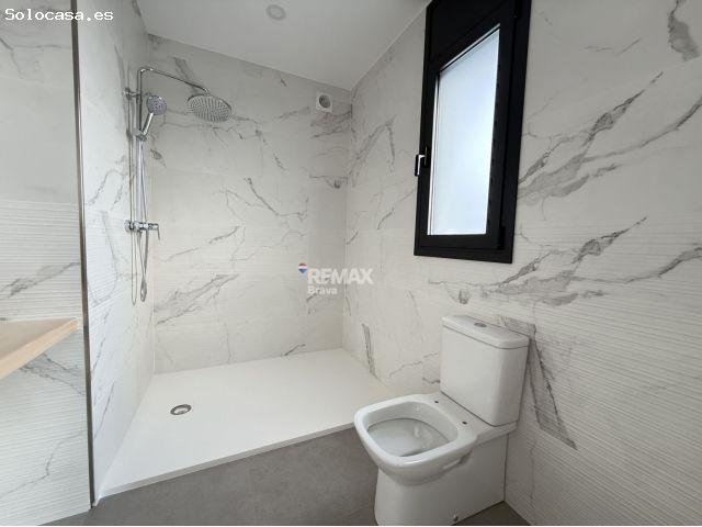 Empuriabrava · Moderna villa con piscina y sótano diáfano en Sector Mestral