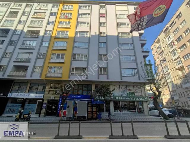 Empa'dan Atatürk Cad. 1+1 70m² Bakımlı Satılık Apart Daire sd26