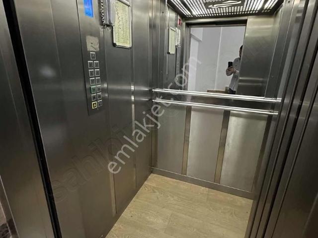 Empa'dan Akarbaşı Mah Atatürk Bulv. 3+1 140m² Bakımlı Lüks Daire