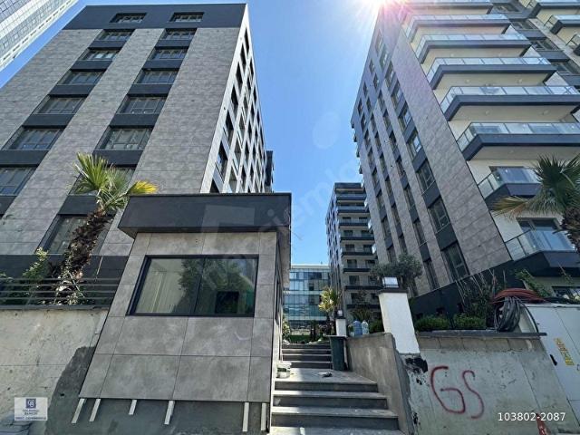 EMPİRE BEYLİKDÜZÜ KİRALIK PEYZAJ CEPHE 83m2 2+1 DAİRE
