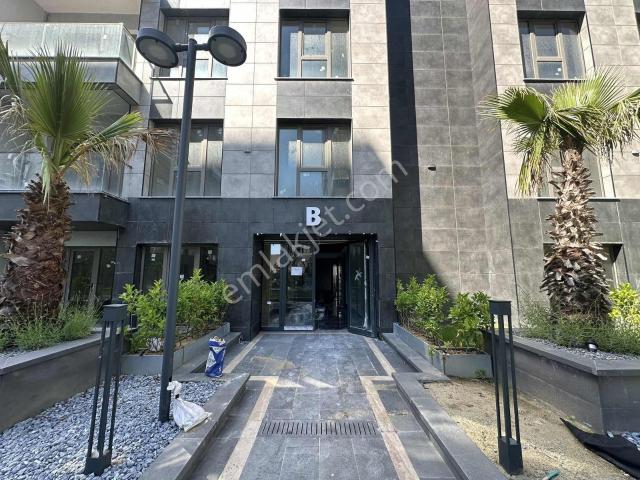 Empire Beylikdüzü Kiralık 2+1 Kapalı Mutfak Büyük Tip 105 M2
