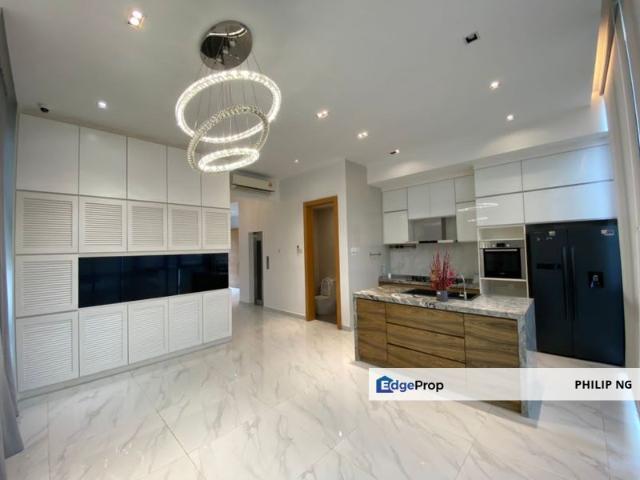 Empire Residence