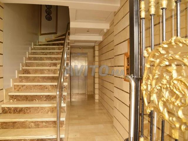 Emplacement appartement à vendre 119 millions avant négociation