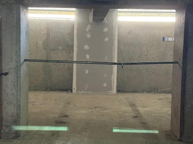 Emplacement de parking privatif couvert résidence Sol y Neou