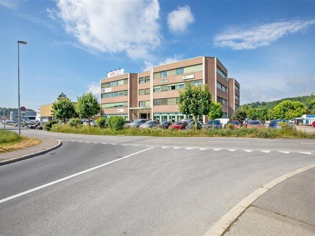 Emplacement idéal dans une zone industrielle dynamique
