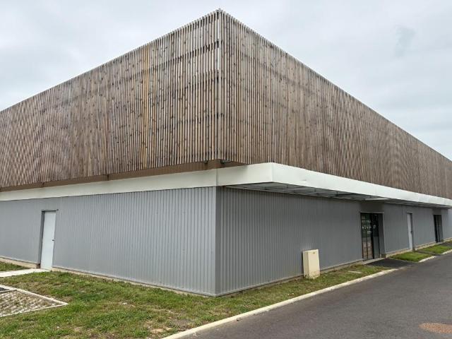 EMPLACEMENT N°1 AXE BORDEAUX TOULOUSE: Emplacement stratégique premium à Marmande