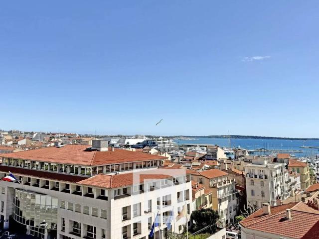 Emplacement premium à 150 mètres du centre ville et de la Croise