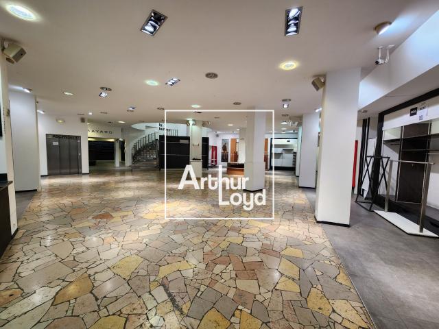 Emplacement premium Local commercial de 1 200 m2 Hyper centre Belfort