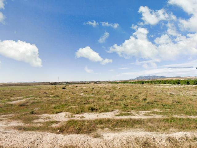 Emplazamiento Estratégico junto al aeropuerto de Corvera