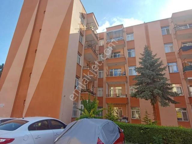 Emrah Çiftci'den Selçuklu Işıklar Mah.selikent Sit.satılık Arakat 3+1 Bakımlı Daire
