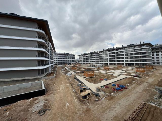 Emrah Çiftci'den Selçuklu Parsana Mah.altınsan Park Sit.satılık 3,5+1 Sıfır Ultra Lüks Daire
