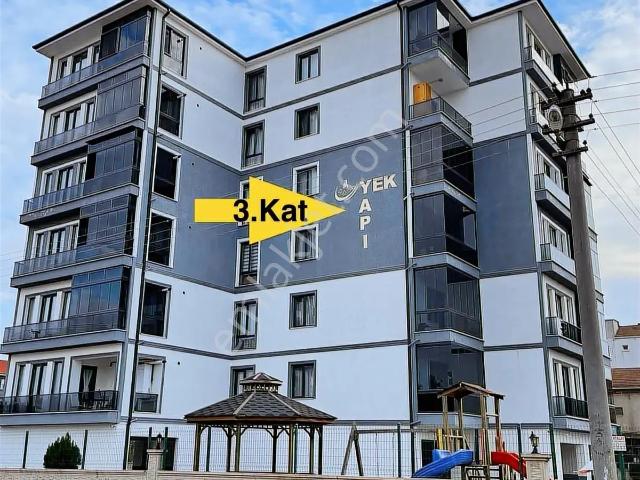 Emre Çevik'den Yenişehir Kurtuluş Ta 3+1 Daire