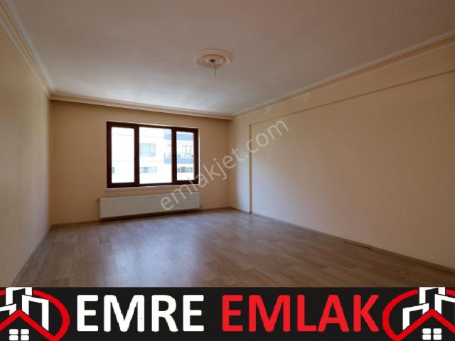 Emre Emlaktan Ahi Mesut Bulv Yanı Arakat Asansörlü Kiralık 3+1 Daire