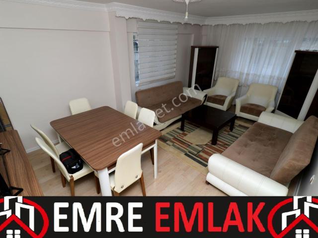 Emre Emlak'tan Alsancak'da Ön Cephe Cadde Yanı Eşyalı 2+1 Kiralık Daire