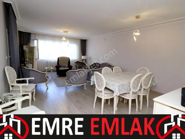 Emre Emlak'tan Banka Blokları'nda Arakat Geniş Asansörlü Satılık 3+1 Daire