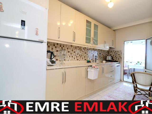 Emre Emlak'tan Banka Bloklarında Panoramik Manzaralı Masrafsız Yapılı 3+1 Satılık Daire