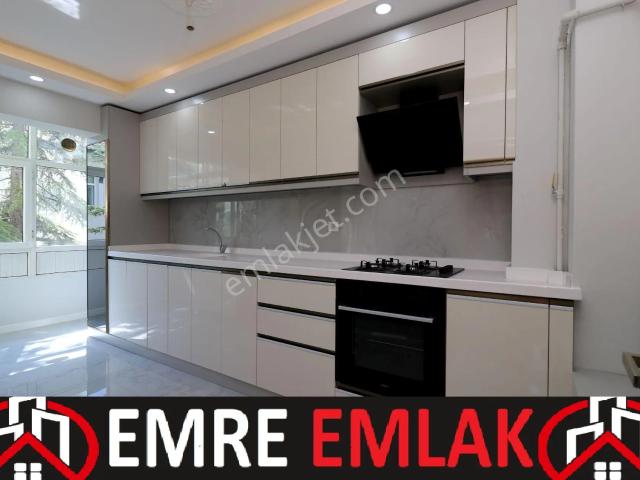 Emre Emlak'tan Elvan'da Ön Cephe Arakatta Full Yapılı 3+1 Satılık Daire