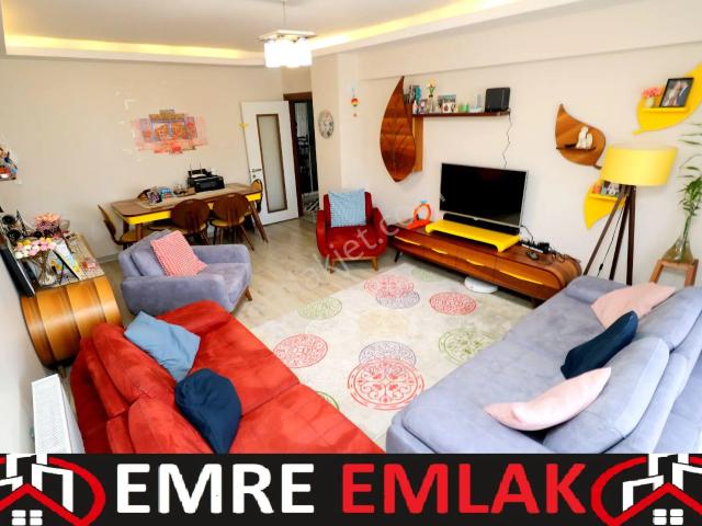 Emre Emlak'tan İstasyon Mahallesinde Genç Binada Geniş Masrafsız 3+1 Satılık Daire