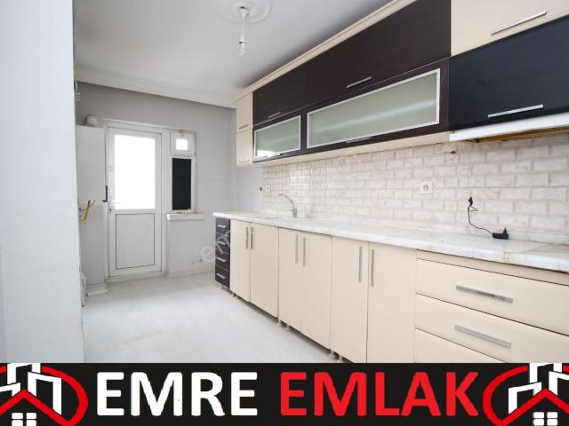 Emre Emlak'tan İstasyon'da 3+1 Ön Cephe Masrafsız Kiralık 3+1 Daire
