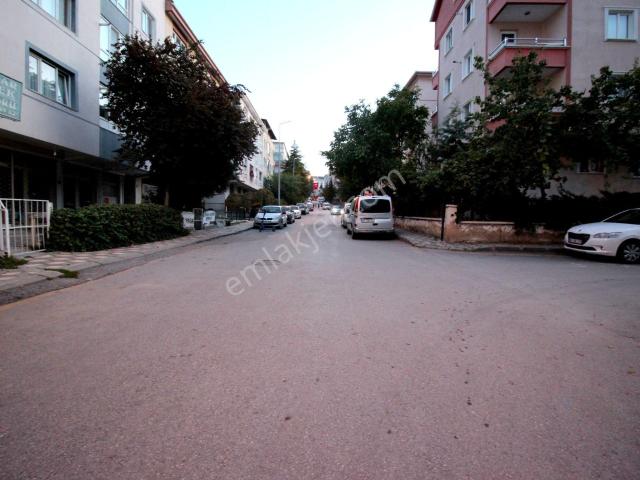 Emre Emlaktan Piyade Mahallesinde İşlek Cadde Yakını Uygun Kiralık Dükkan
