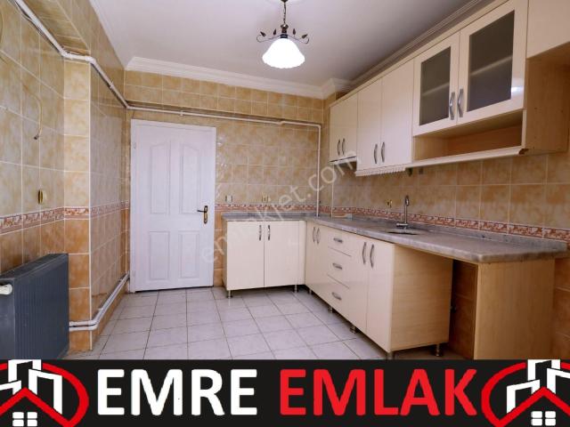 Emre Emlak'tan Selçuklu'da Muhteşem Lokasyonda Kilerli 2+1 Satılık Daire